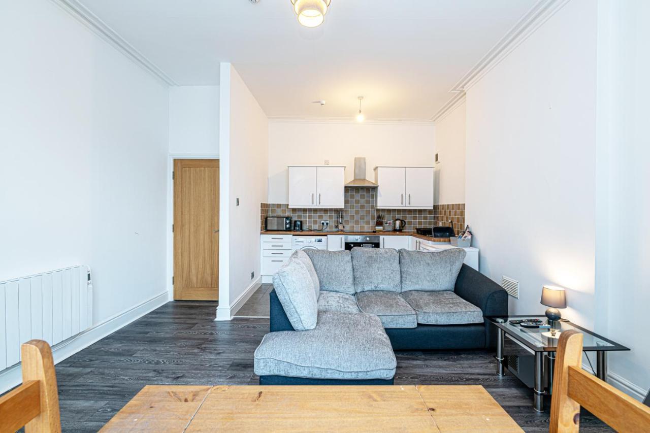 One Bedroom Holiday Apartment Colwyn Bay Eksteriør billede