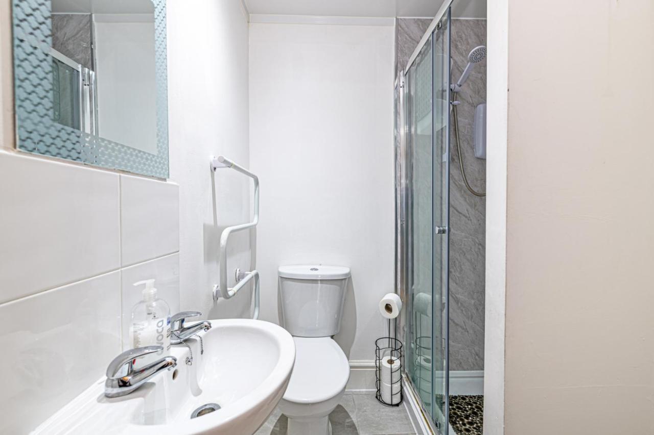 One Bedroom Holiday Apartment Colwyn Bay Eksteriør billede